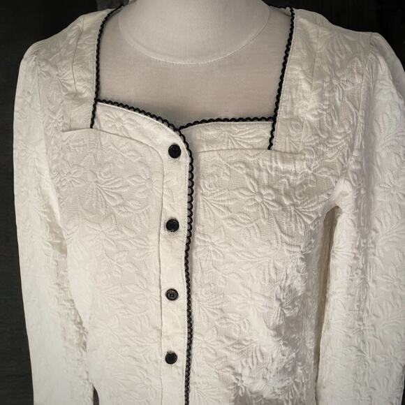 Dazy Tops - Dazy Floral Textured Blouse Jacket M Coquette Cottagecore Old Money Romantic